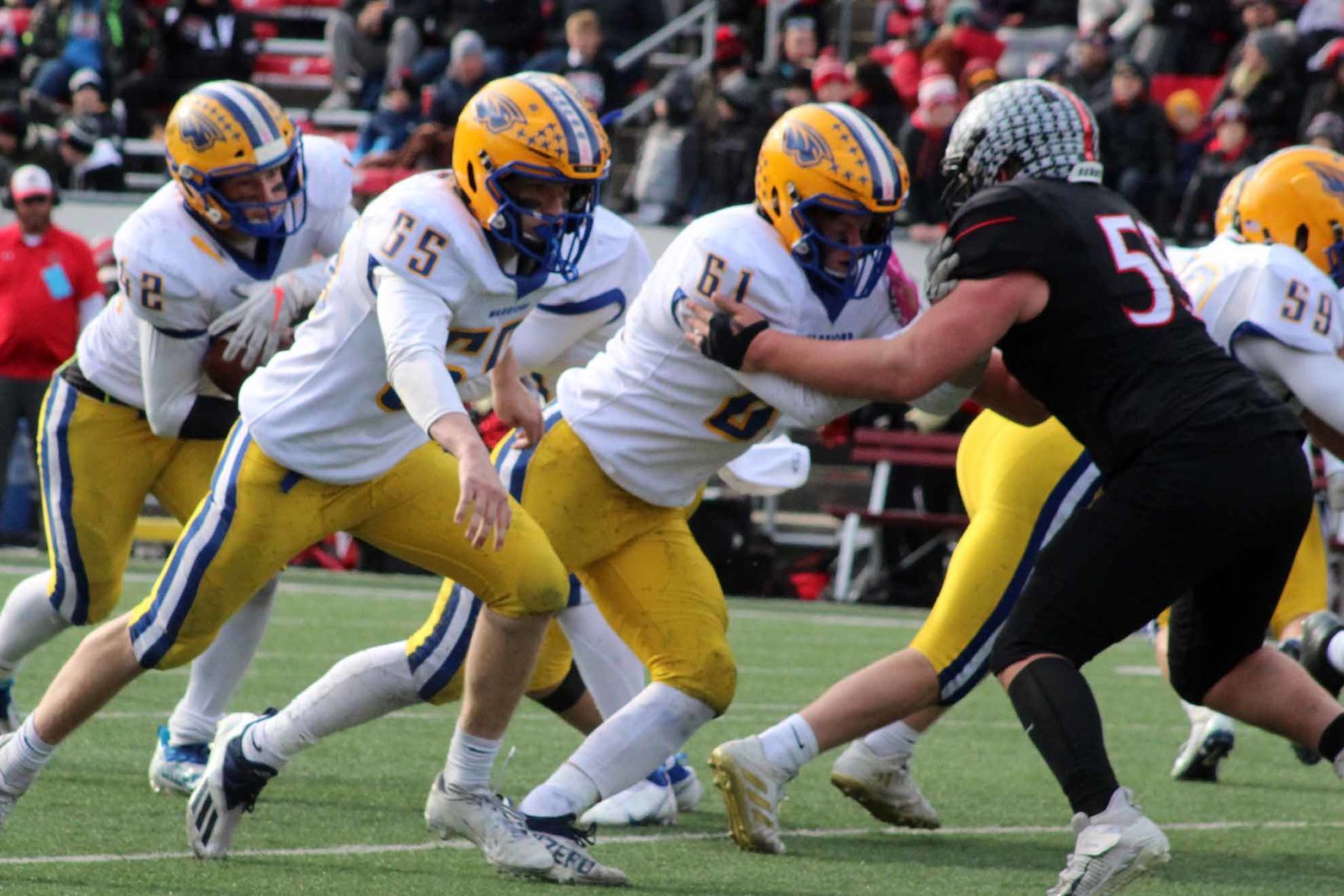 Rice Lake football vs. Pewaukee Division 3 state 11-19-21